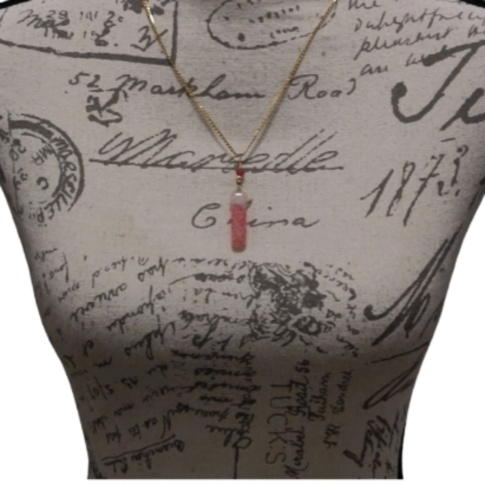 New Raspberry Quartz Necklace. - Picture 9 of 9